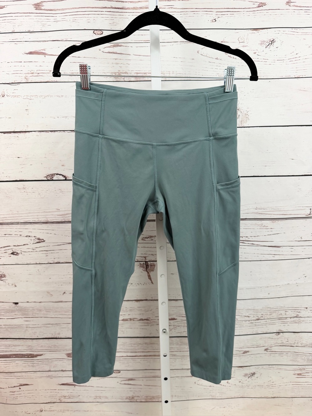 SwolM8 Sage Green Capri Leggings with Side Pockets Size 8